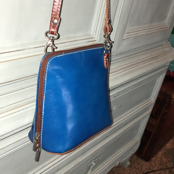 Leather Cross-Body bag - Picture 3 of 3